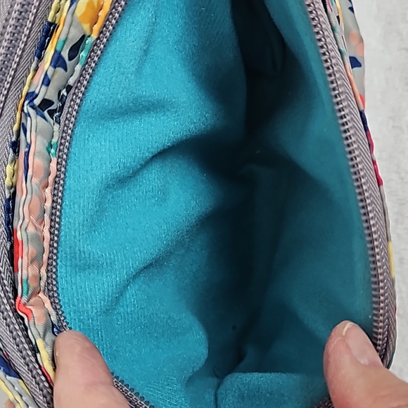 Lug Women's Mamba Wildflower Multi-Color Floral Adjustable Strap Crossbody Bag - Picture 5 of 16